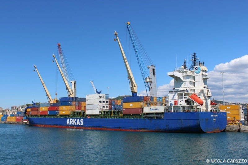 Vento di Zefiro (Arkas) a Genova – Terminal San Giorgio NC (3)