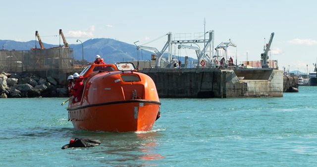 CMA porto petroli Genova