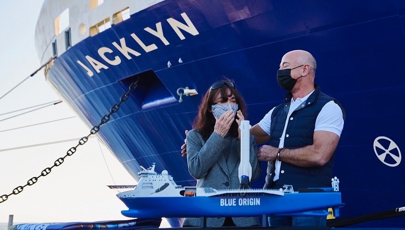 Jeff Bezos e la madre Jacklyn