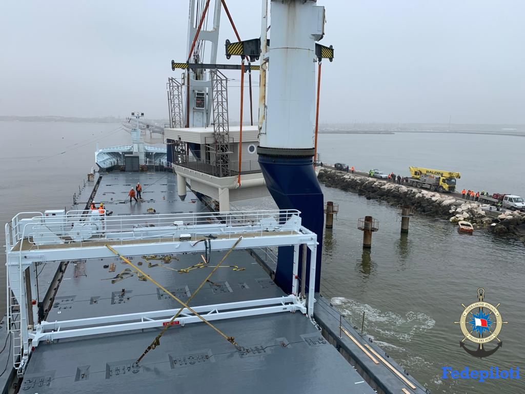 Piloti Ravenna trasferimento capanno (6)