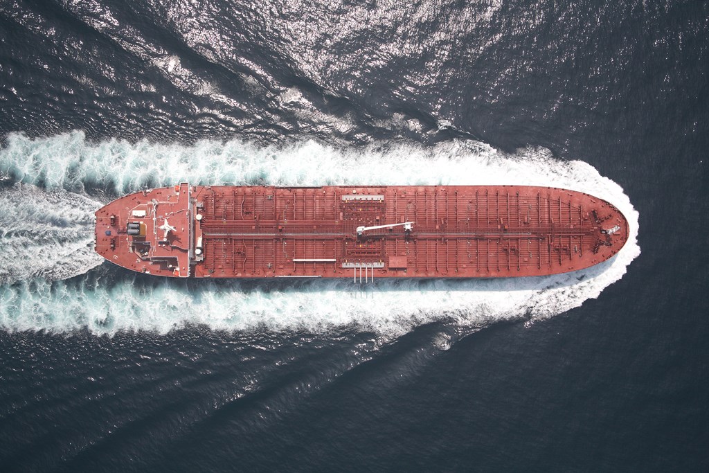 Nave cisterna d’Amico Tankers veduta aerea