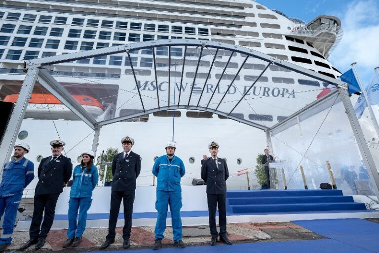 MSC World Europa consegna – ufficiali