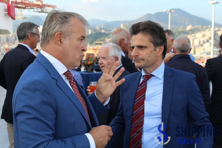 Yacht Servant primo scalo a Genova (33)