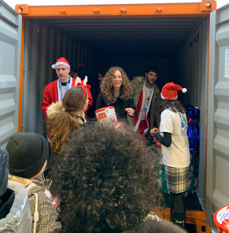 Porto dei Piccoli – container Hapag Lloyd – Natale (1)