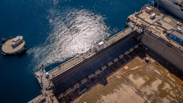 Barca porta – bacino 10 Marsiglia