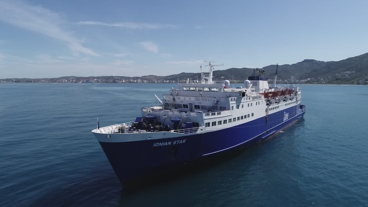 Montenegro Lines in trattativa per rilevare due traghetti italiani ...