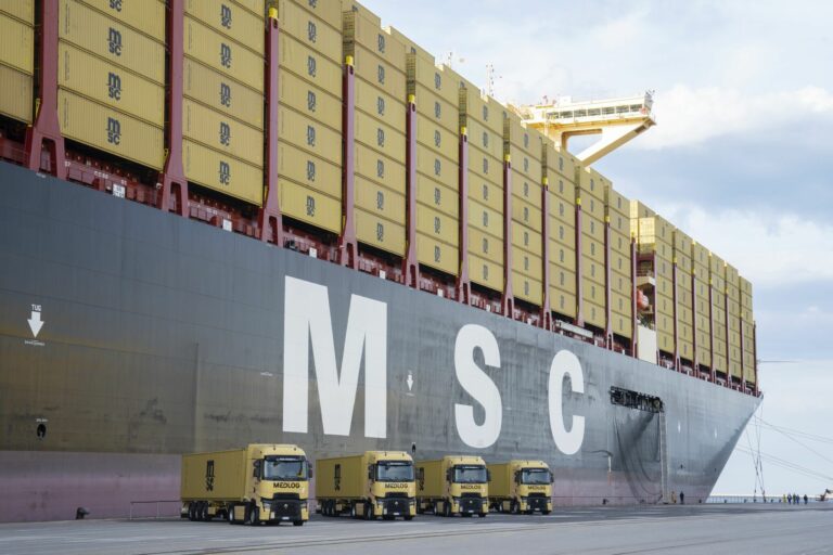 Msc nave portacontainer – Medlog camion