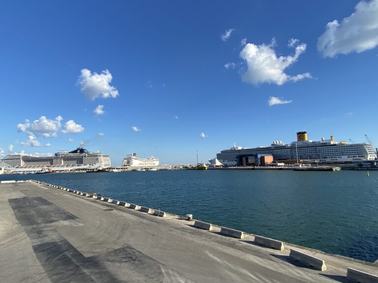 23 settembre 2022 – MSC Fantasia, MSC Musica e Costa Deliziosa