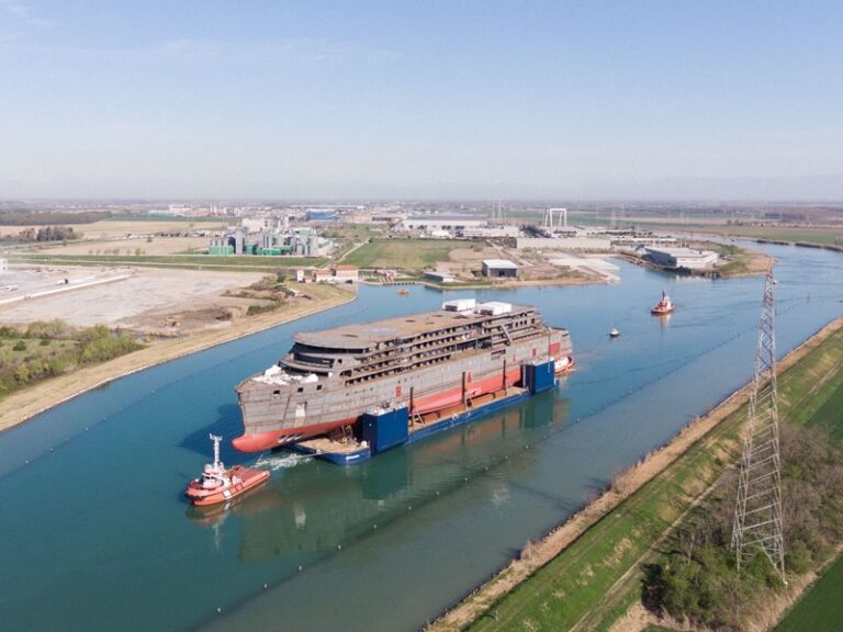 Arcalupa barge – GIN Maritime Operations