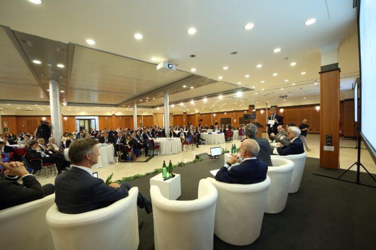 Business Metting Traghetti e Ro-Ro – Napoli – 2024 (26)