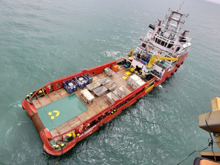 BOS Champagne (Bright Offsore Services)