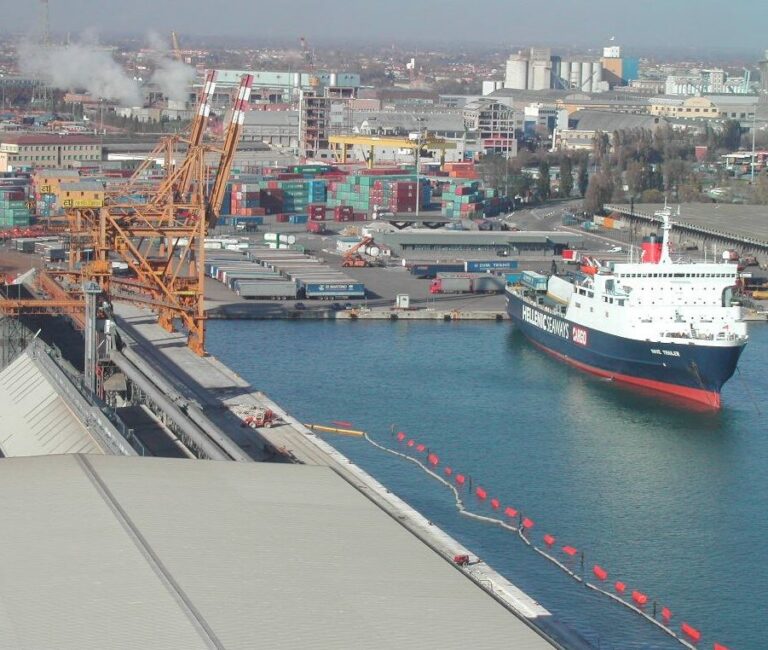 Terminal Rinfuse Venezia (2)