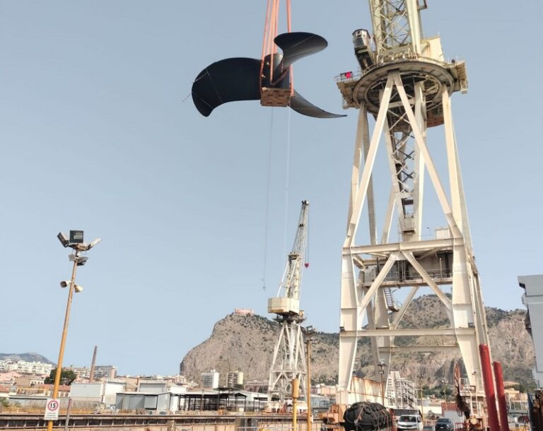 Spedizione propeller Samer