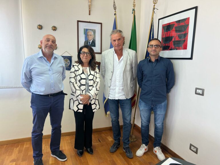 Crotone Metalcarpenteria