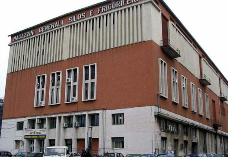 Magazzini generali – porto di Napoli