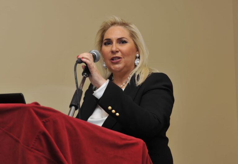 Presidente neo eletto Laura Miele