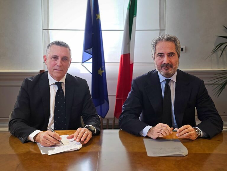 Firma_MoU_FC_Sparkle_2