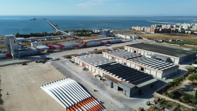 Manfredonia porto – Vestas pale eoliche – Sidap e Agenzia Marittima de Girolamo