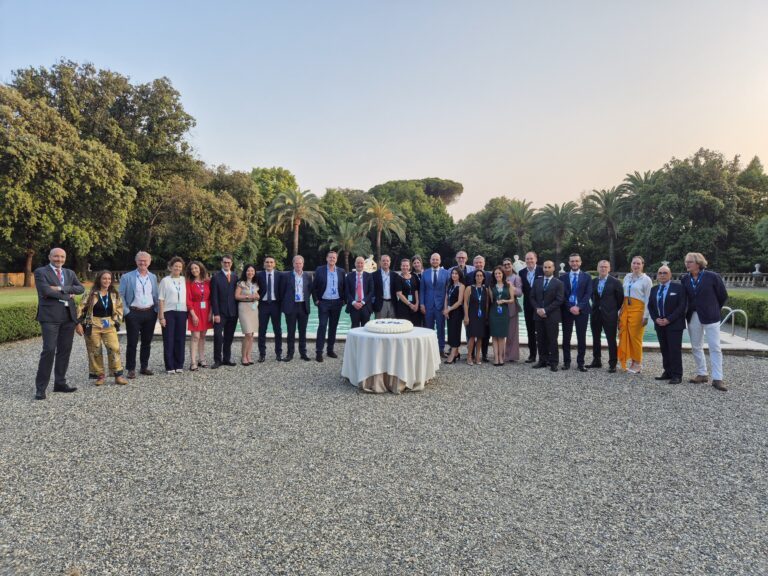 Dual Marine Group (1)