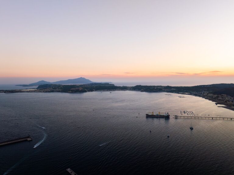 Sider Liu (Nova Marine Carriers) imbarco cavi a Pozzuoli per Prysmian (6)