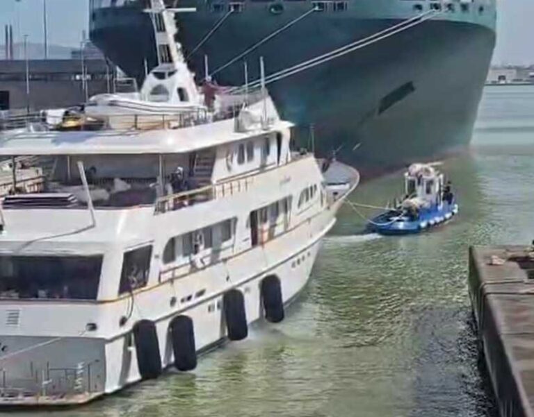 passaggio Yacht da Canale Navicelli vs Darsena Toscana