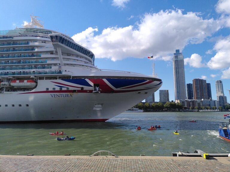 Ventura – Extinction Rebellion – porto di Rotterdam