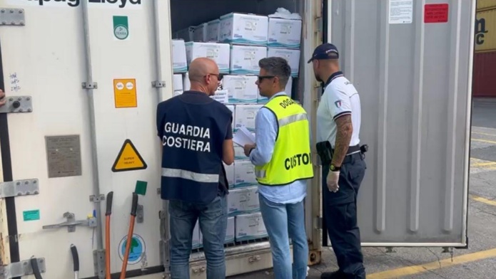Container sequetro Livorno pesce Senegal