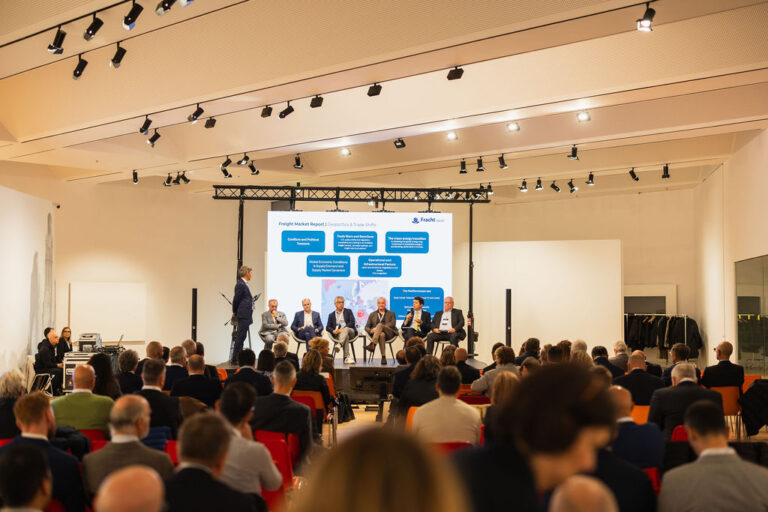 A – Break Bulk Italy business meeting (18)