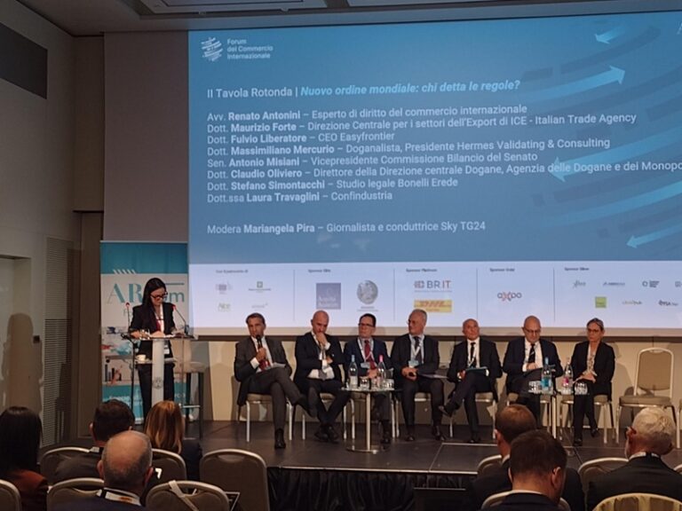 Arcom Forum tavola rotonda