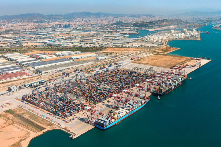 Hutchison Barcelona terminal container