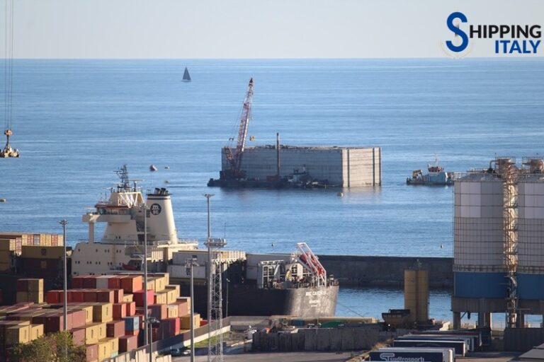 Msc – Nuova diga di Genova- maxi cassone