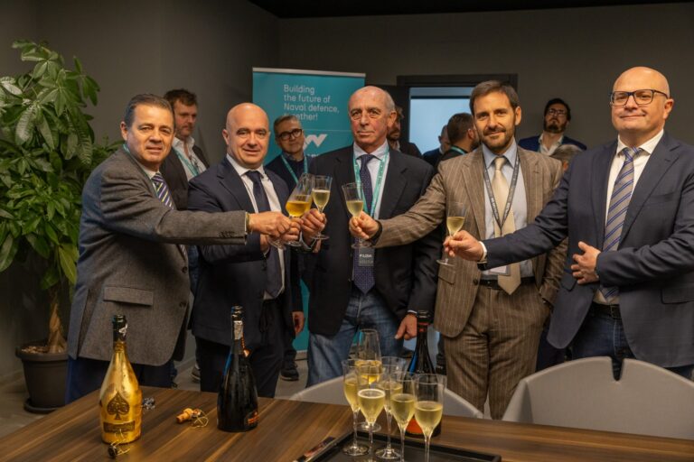 Kevin Robertson – Orkun Özek – Alessandro Airoldi- Donato Di Palo – Francesco Citarella –