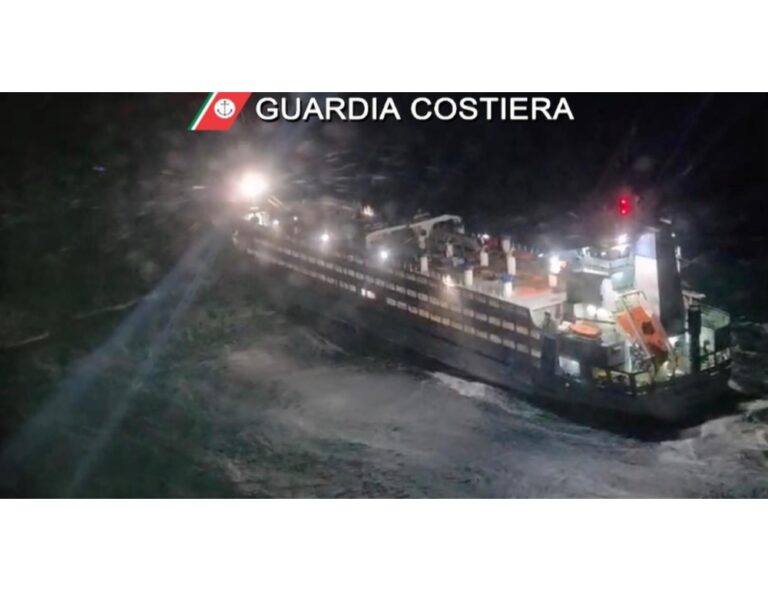 Blue Ocean A – Carloforte scogli avaria