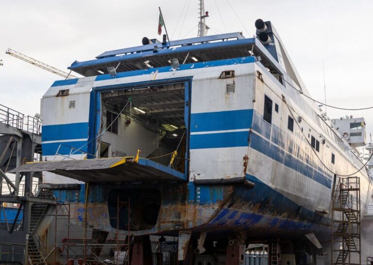 Isola di Capri – Piloda Shipyard a Napoli