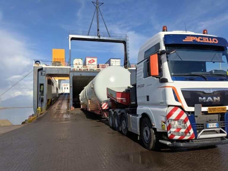 Pacello SHipping Grendi Line colonna Eni