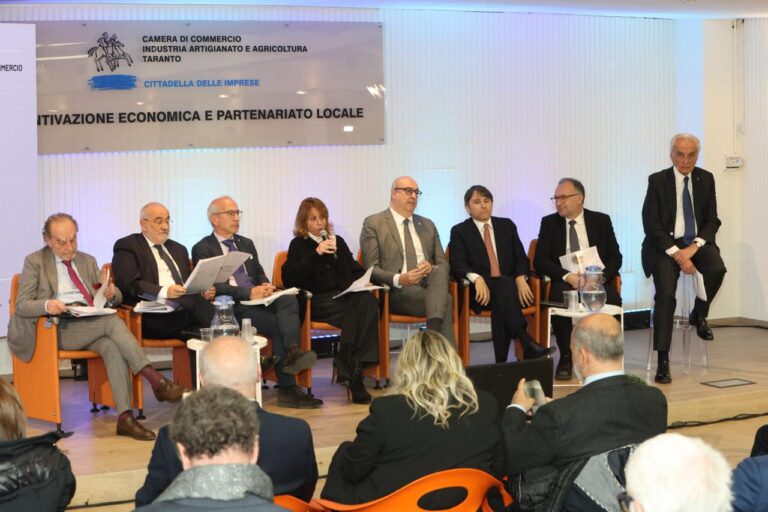 Taranto talk su riforma portuale