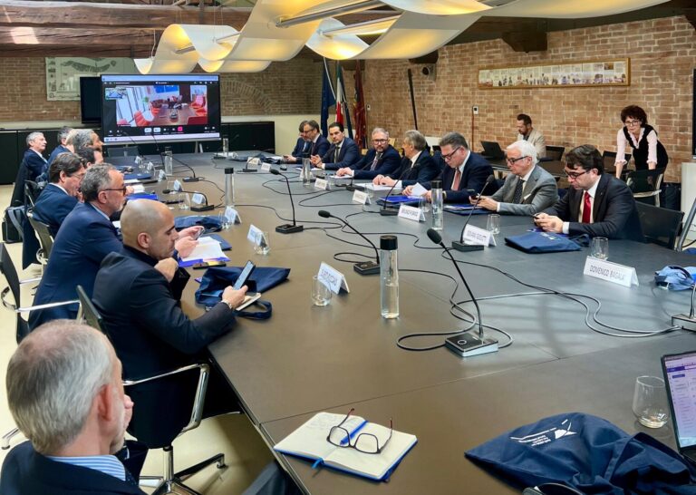 Un momento dell’Assemblea ASSOPORTI 1-2