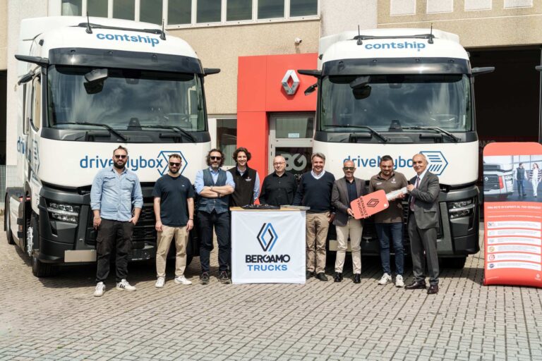 Consegna dei mezzi presso Bergamo Trucks