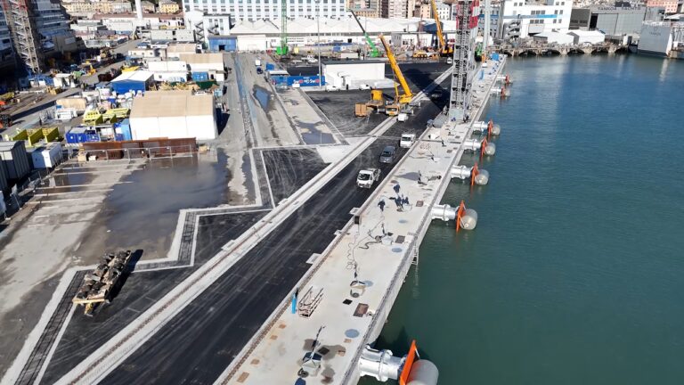 Fincantieri banchina allestimento Sestri Ponente